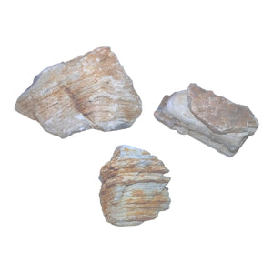 Tre pezzi di roccia sedimentaria per un ambiente naturale in AQ PET Zen Stone Canyon