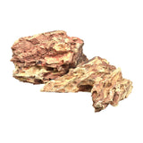Chunks of layered pastry with creamy filling for ambiente naturale in acquario